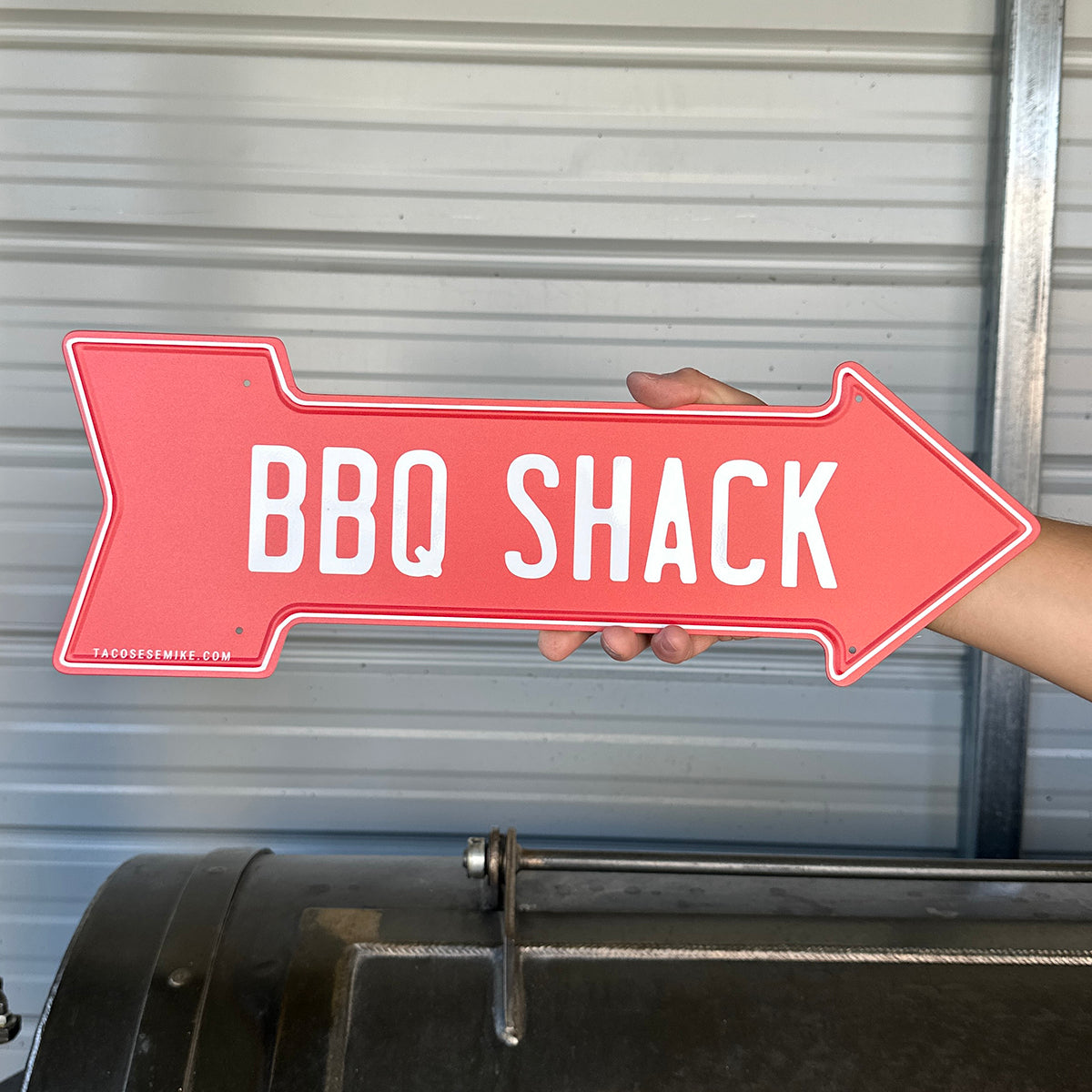 BBQ SHACK - Metal Arrow Sign