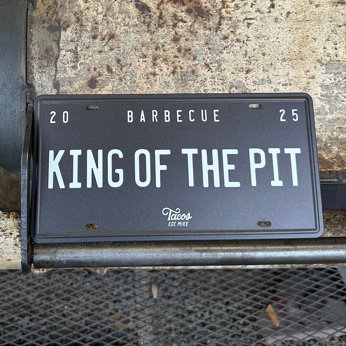 KING OF THE PIT - Metal License Plate Sign