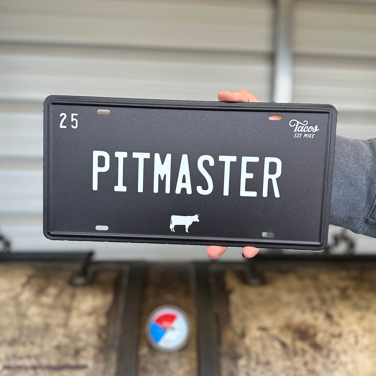 PITMASTER - Metal License Plate Sign